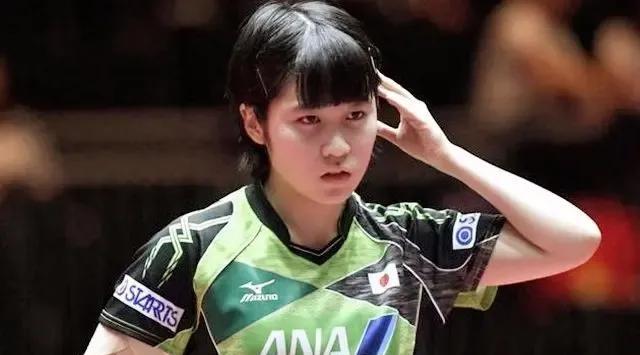 外援平野美宇对深圳大学作用不大！虽然平野美宇联袂孙颖莎、蒯曼赢了双打，但她的表现