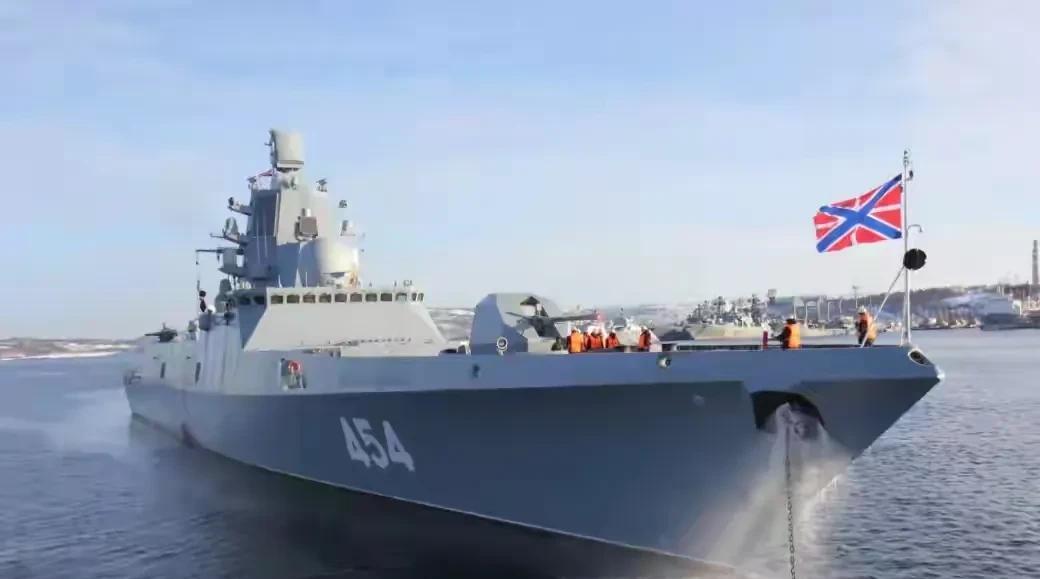 俄罗斯新型护卫舰服役，性能如何？2025年8月14日，22350型护卫舰的5号舰