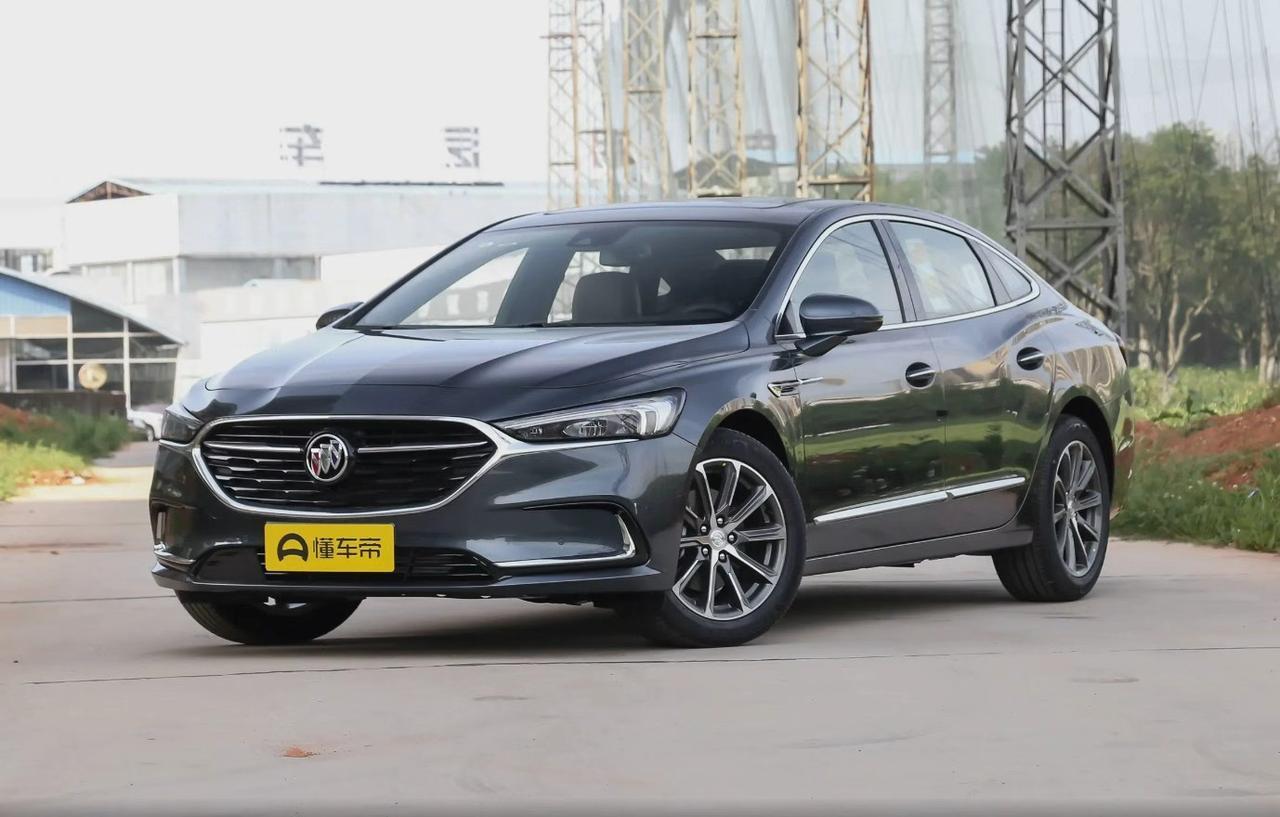 朋友，最近是不是刷到一堆“10万拿下美系豪华B+级轿车”的短视频，心痒痒了？别克