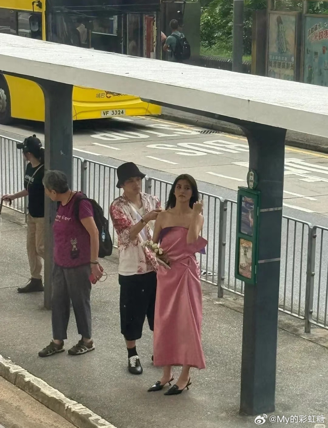 这是谁，怎么看着有点眼熟……​​​