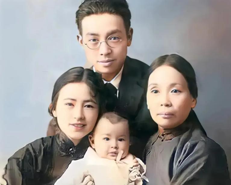 1936年，披头散发的林徽因，对着她母亲哭喊：“疯子！是你！弄得我生不如死，你不