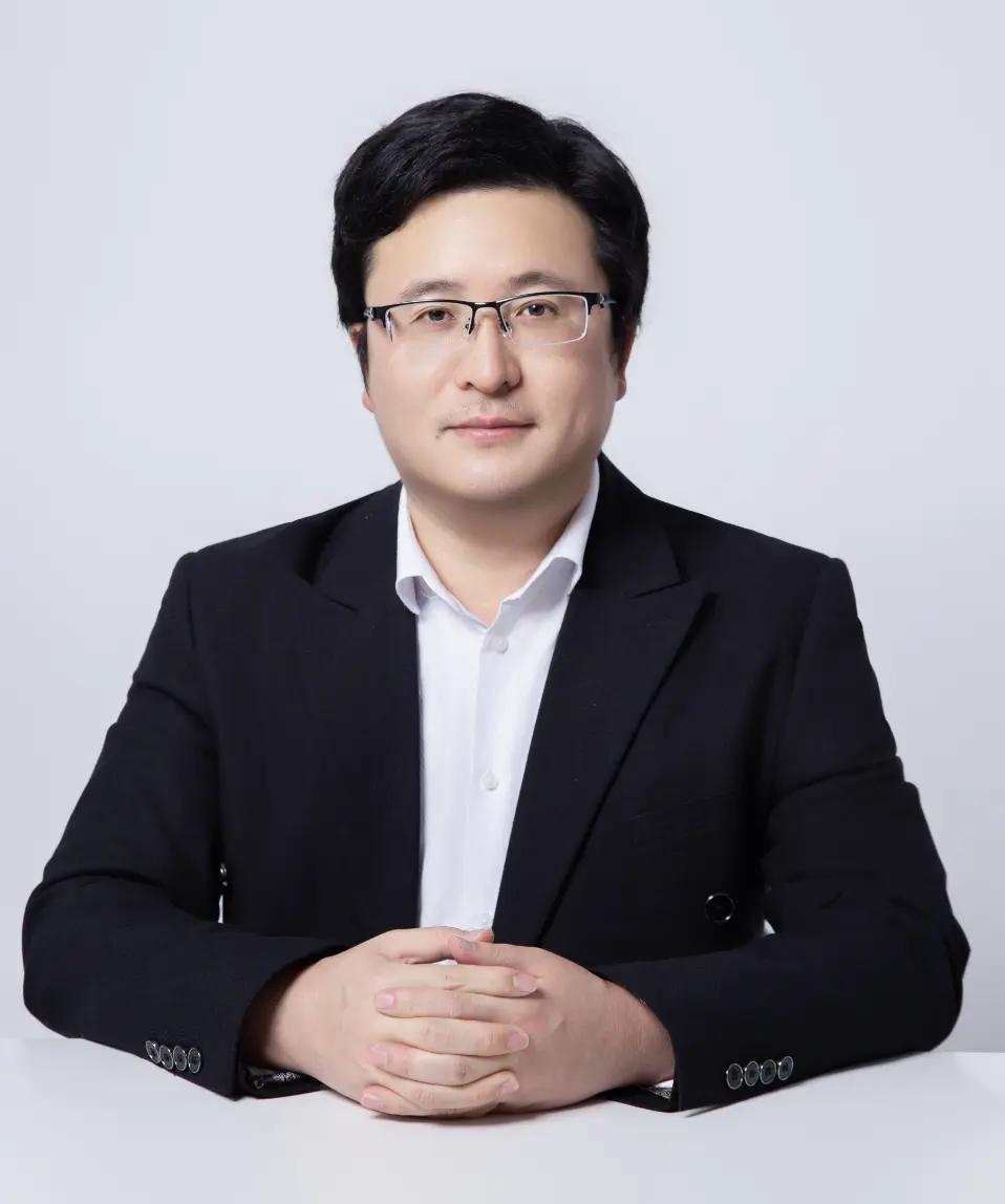 重庆三峡银行被罚超1400万。重庆三峡银行八大问题连带前行长、董事长终身禁业。