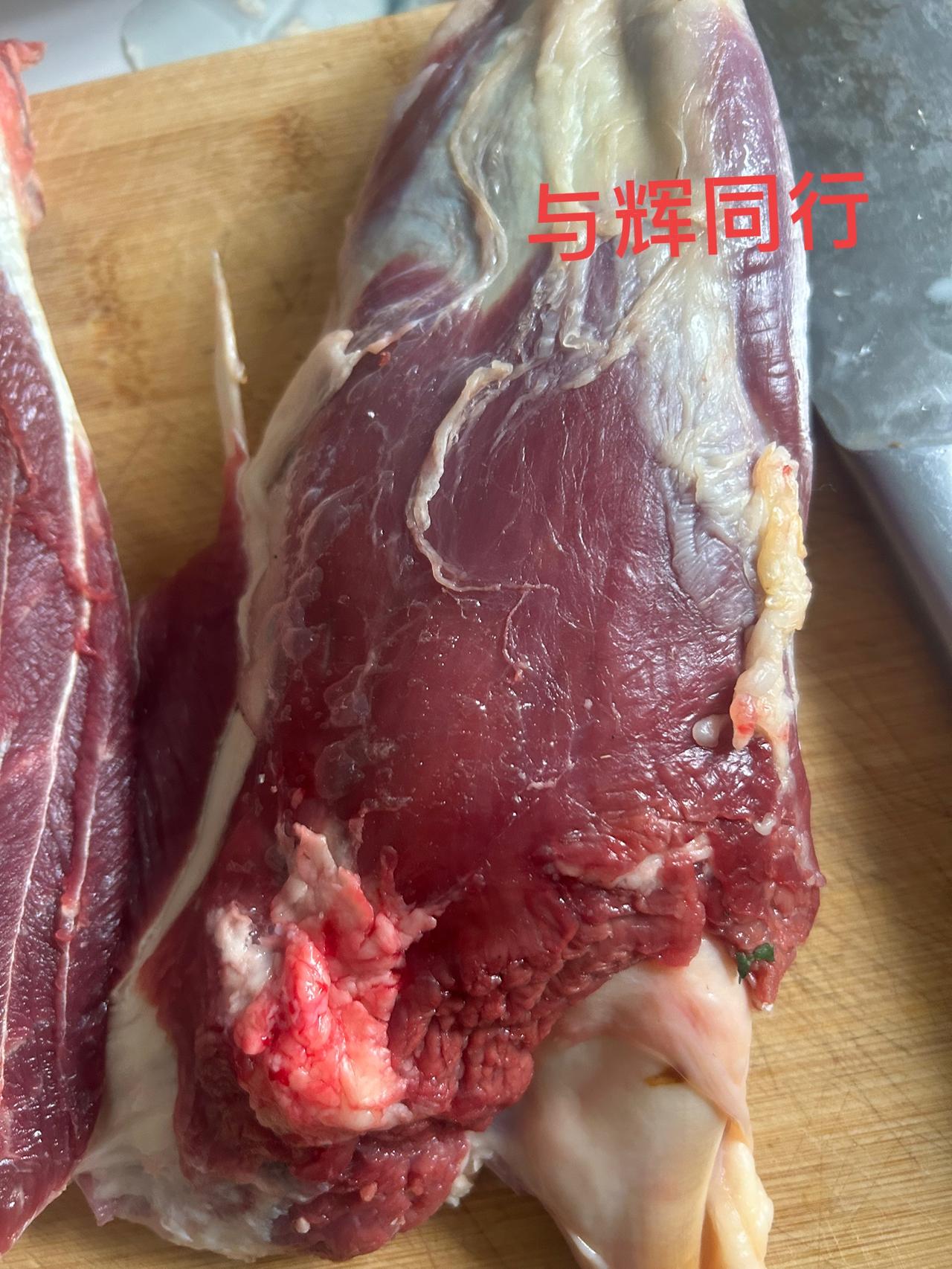 与辉同行新疆外场，卖了七百多万单。单量太大，有些农副产品有一定的瑕疵非常正