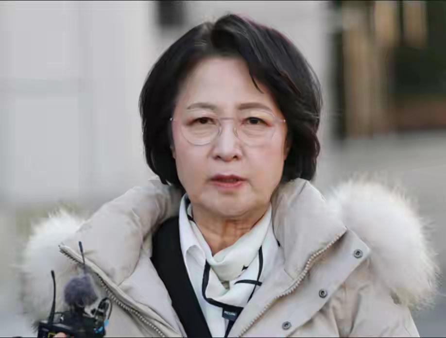 ​秋美爱韩国国会主法司法委员会委员长发出最严厉地呼声，要严惩尹锡悦，作为总统​必