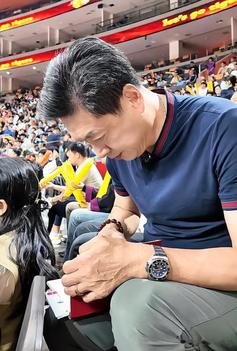 李春江越来越有意思了想过他被禁赛后会继续关注中国篮球想过不能执教他会很遗憾，