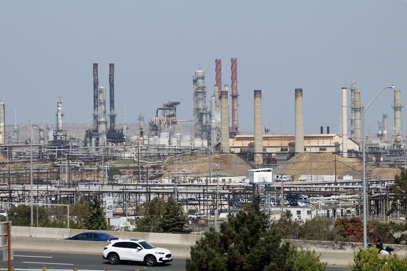 美伊打到第二个月，各国石油储备情况可太值得琢磨了。像美国，战略石油储备以前有个6