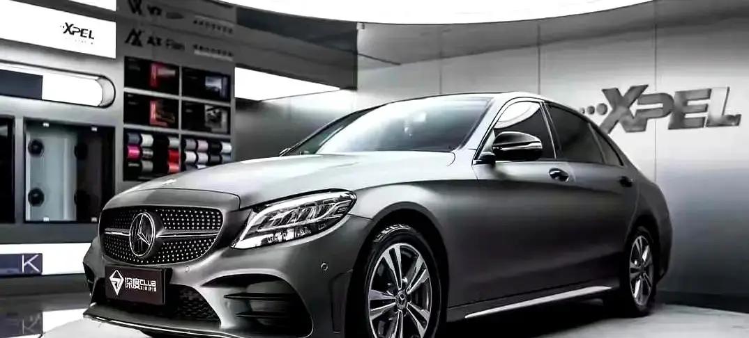 奔驰宝马同一天官宣降价，E级直接砍6万，X3降4万。4月16号起执行，说是响