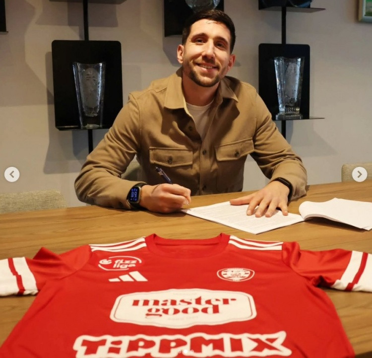 官方: 海牛外援尼古拉·拉德马诺瓦自由身加盟匈牙利联赛球队