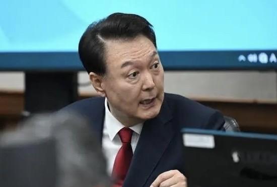 尹锡悦口口声声的说今后都不会接受警方或者是特检组的传唤调查！特检组逮捕令一申请，