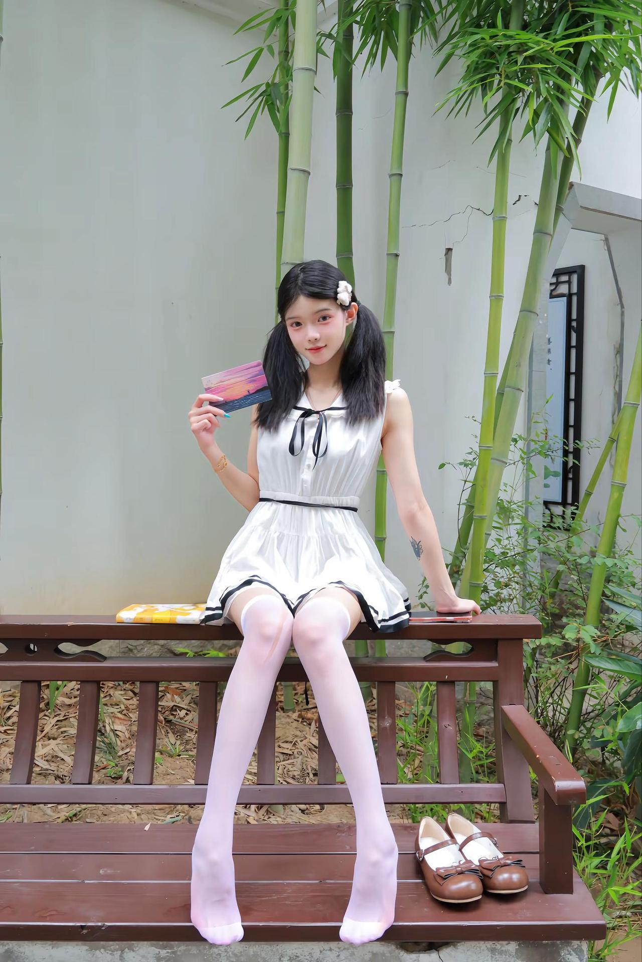 感觉你像小狗呀毛茸茸的少女感夏日ootd今日份软妹风ootd双马尾