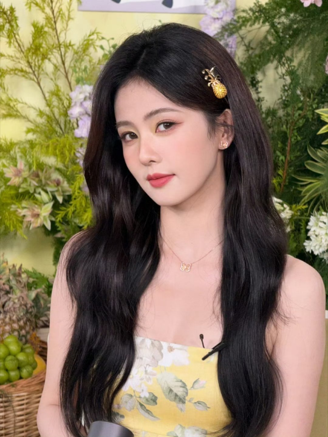 今天的白鹿超美！！是黄色的鹿鹿！菠萝味的[大笑][大笑]​​​