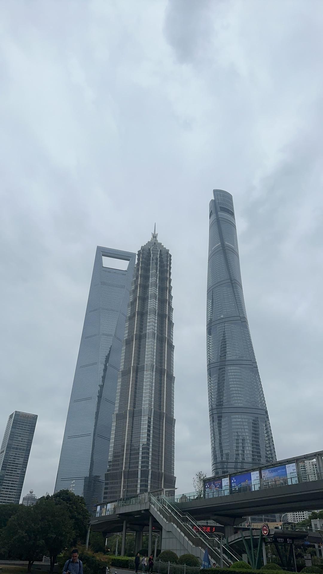 【琅河财经】喊了半年了，已重仓，宁德时代市值登顶A股第一，是迟早的事。目前A股市