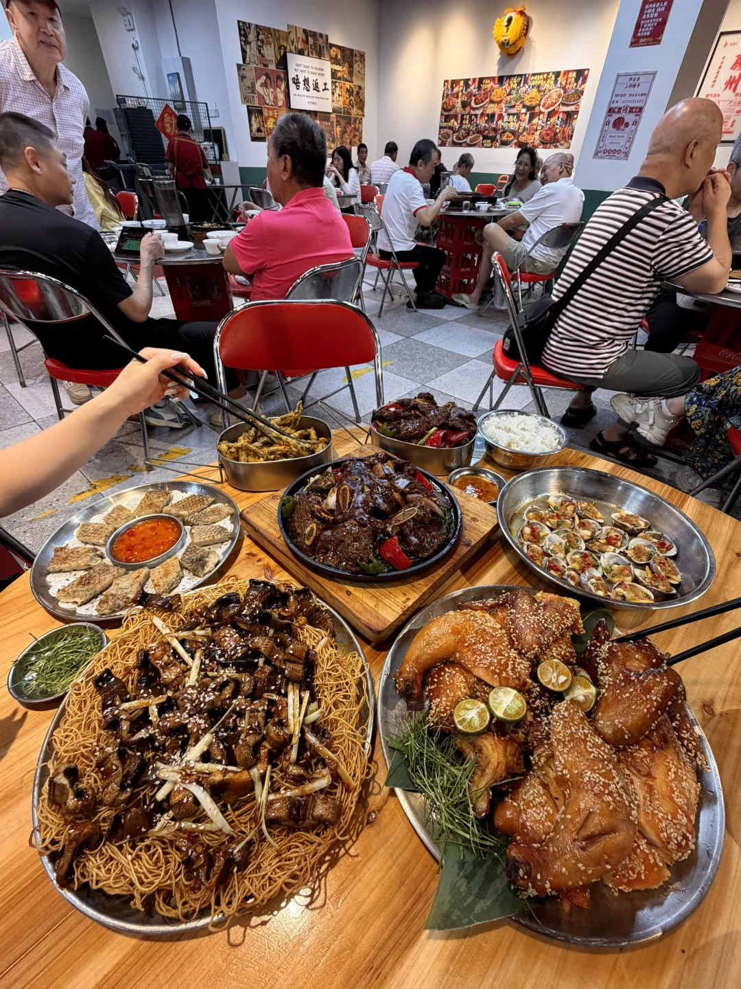 广州小巷子里真正好吃的老嘢饭！！！（好旺）