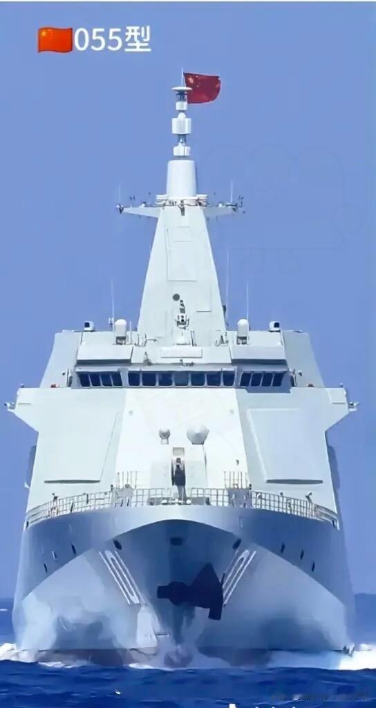 海军双喜炸场！东海055补齐短板，福建舰舰载机阵容让美媒直呼顶不住人民海
