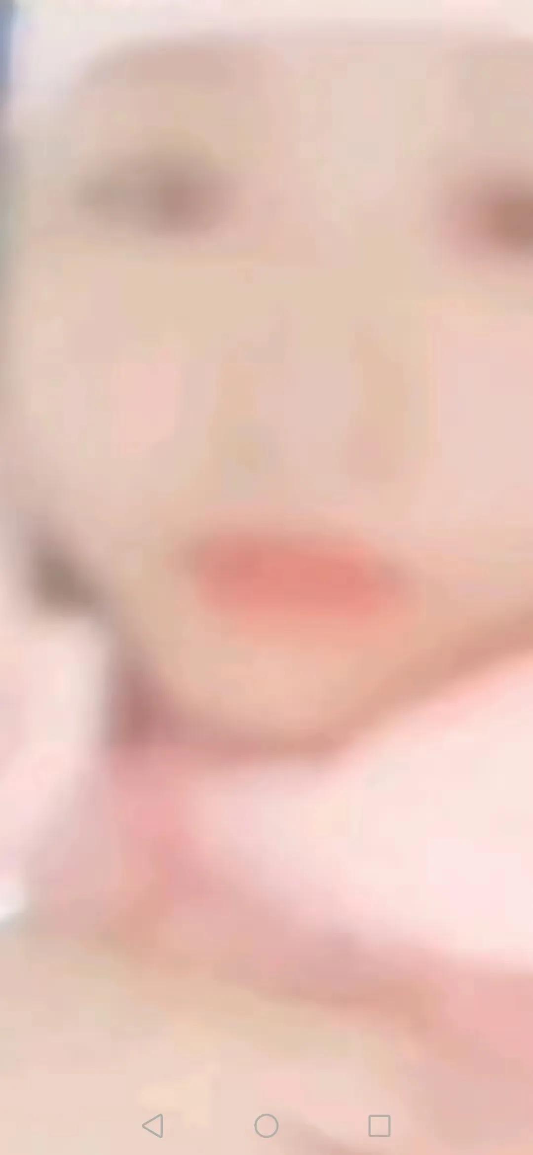 刚端上桌的月子餐还冒着热气，丈夫的拳头就砸在了脸上！26岁的产妇缩在墙角，他的皮