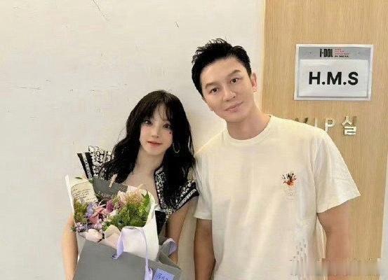 这是李晨？变化好大，看来他也深陷美颜滤镜，颜值“翻车”啦！​​​