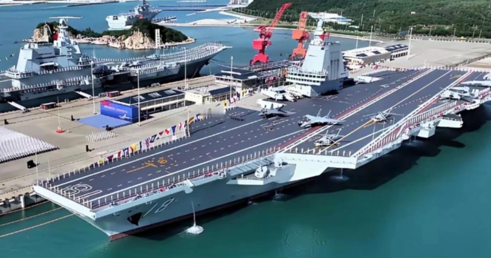 天大好消息！航母要量产！央视旗下“玉渊谭天”于2025年11月（福建舰入列后）明