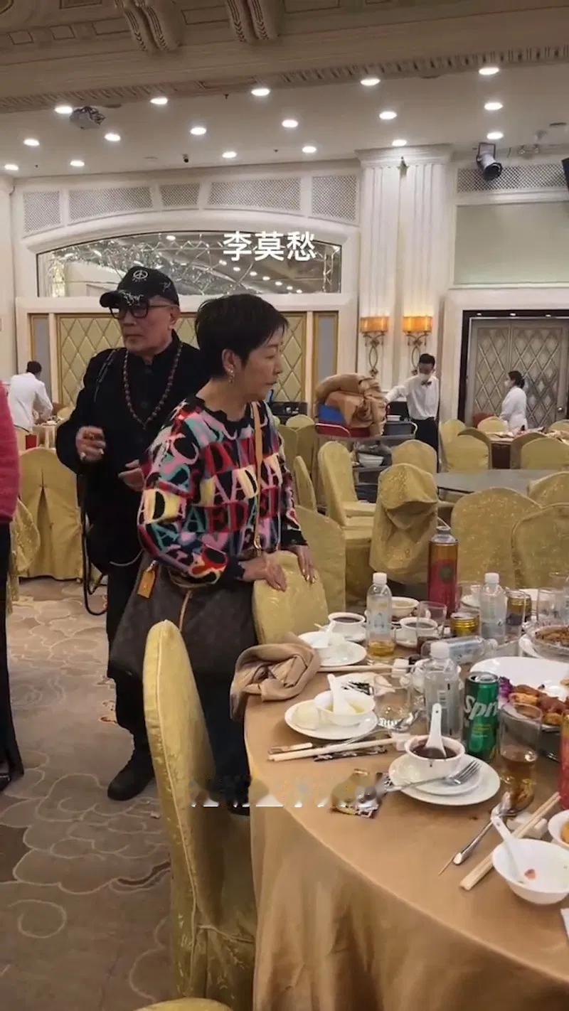 雪梨大变样和以往判若两人，去年曾血管阻塞紧急手术想不到曾经美若天仙的神雕侠侣李