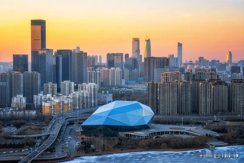 大连，凭什么在辽宁“独树一帜”？在辽宁这片广袤的黑土地上，大连总像一个“异类”