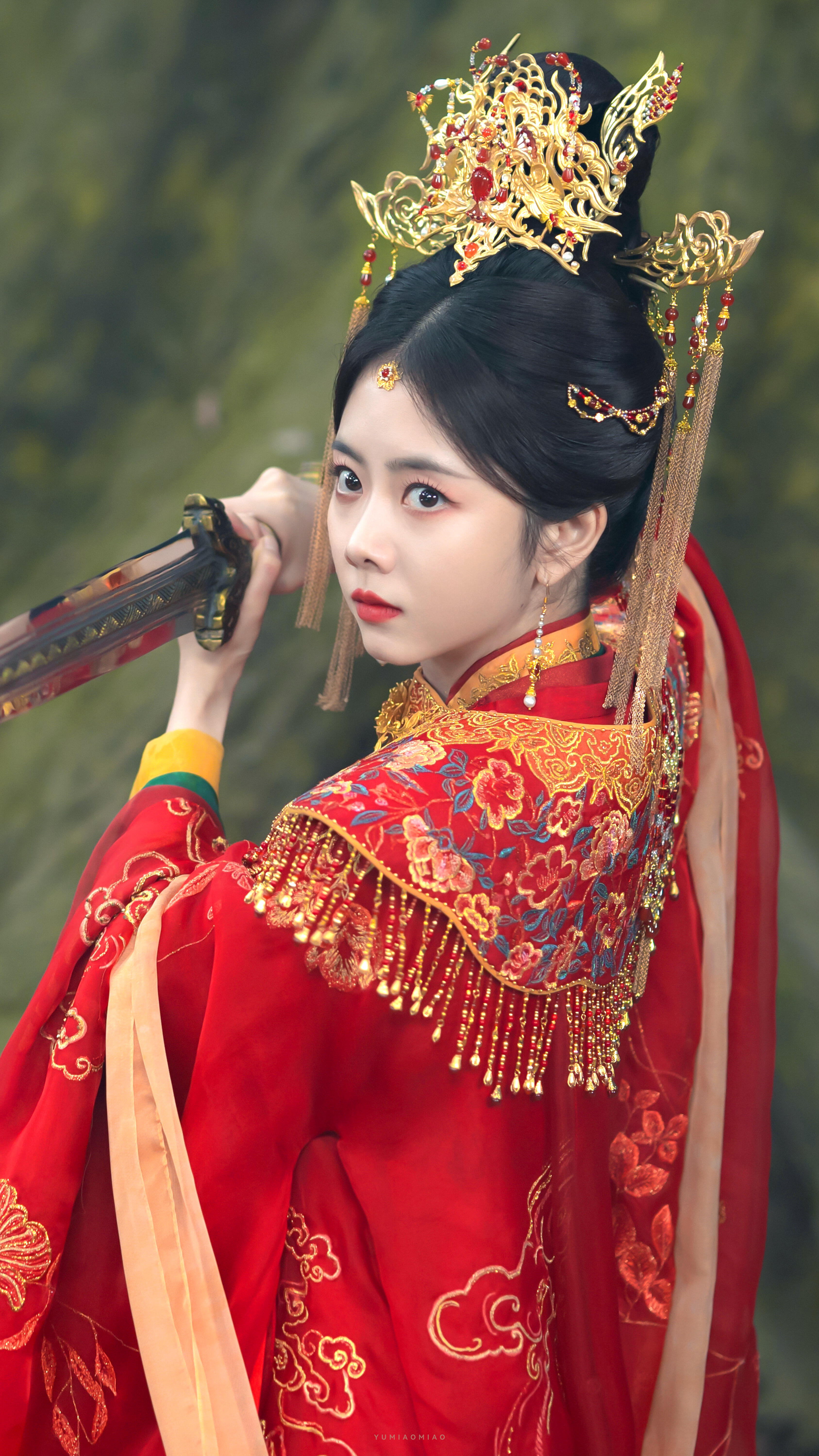 她真的太适合古装了😍😍谭松韵古装仪态​​​