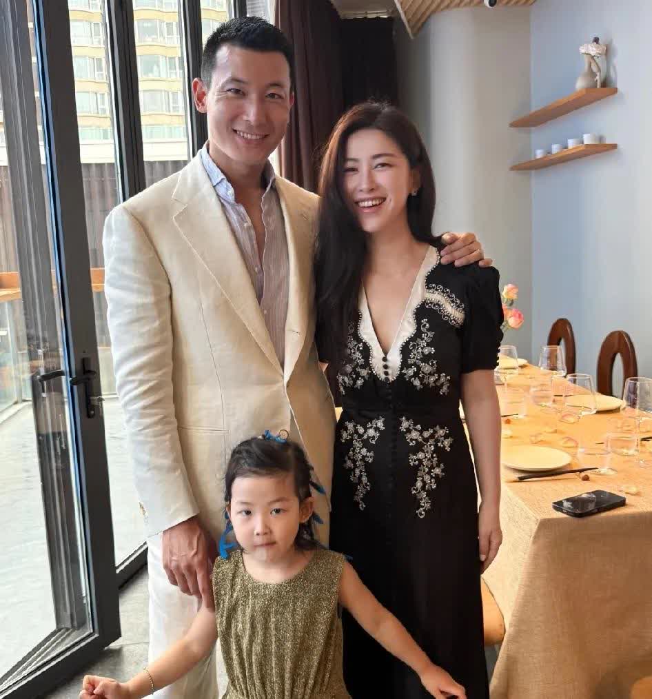 41岁的朱珠，该做的事全都做了！结了婚，成了家，生了孩子，当了妈妈，事业