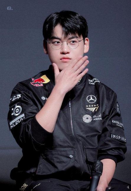 Ning称GEN是最强的GEN要是夺冠，历史第一AD是不是没有争议了啊？英雄联