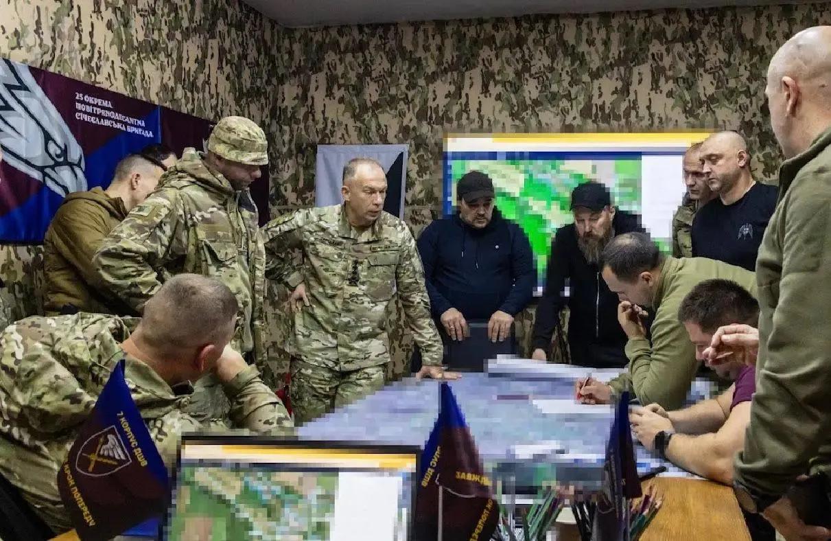 英国军事专家亚历山大·默丘里斯说，乌军总司令奥列克桑德·希尔斯基首次拒绝服从乌克