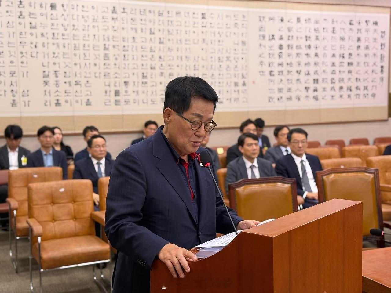 韩议员称尹锡悦胡作非为致韩国落后中国韩国共同民主党议员朴智元表示：尹锡悦三年