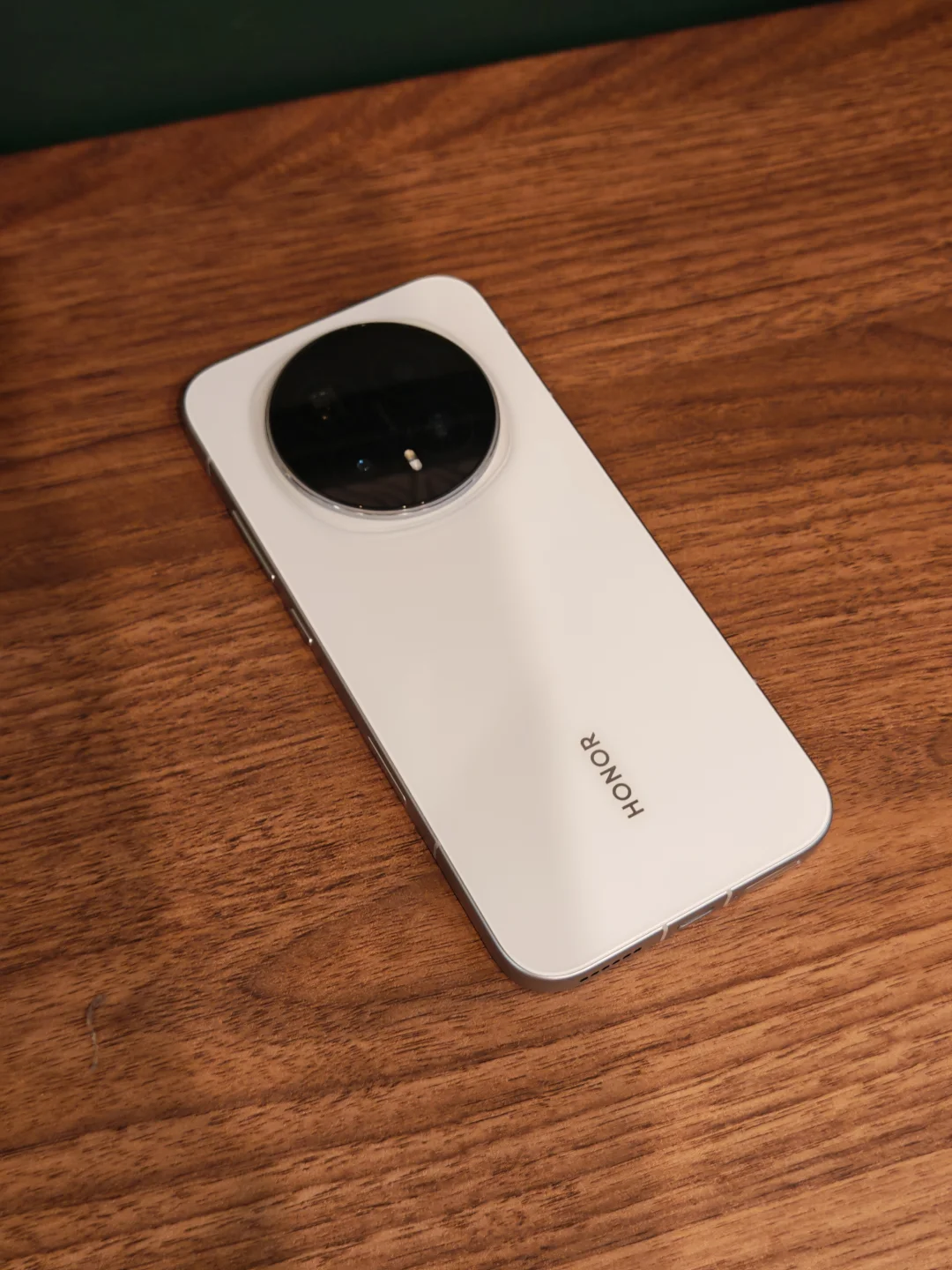 荣耀magic8的上手体验，后悔已经来不及了，摊牌了吧🤷，从一开始的后悔现在已