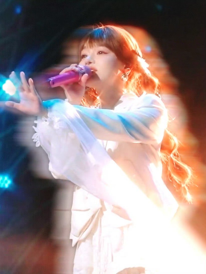 黄霄雲还是太权威了🥹谁懂这个此生不换一开口的宿命感啊、、还有这个全场大合唱，听