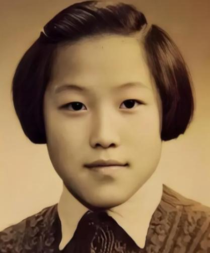 1971年，陕西一个老光棍图便宜，娶了小自己10岁又坐过牢房的女大学生，谁知，几