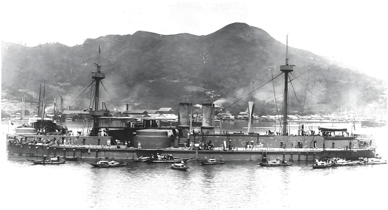 中日甲午战争是1894年打响的，在这之前，清政府已经连续多年停止购买升级海军装备