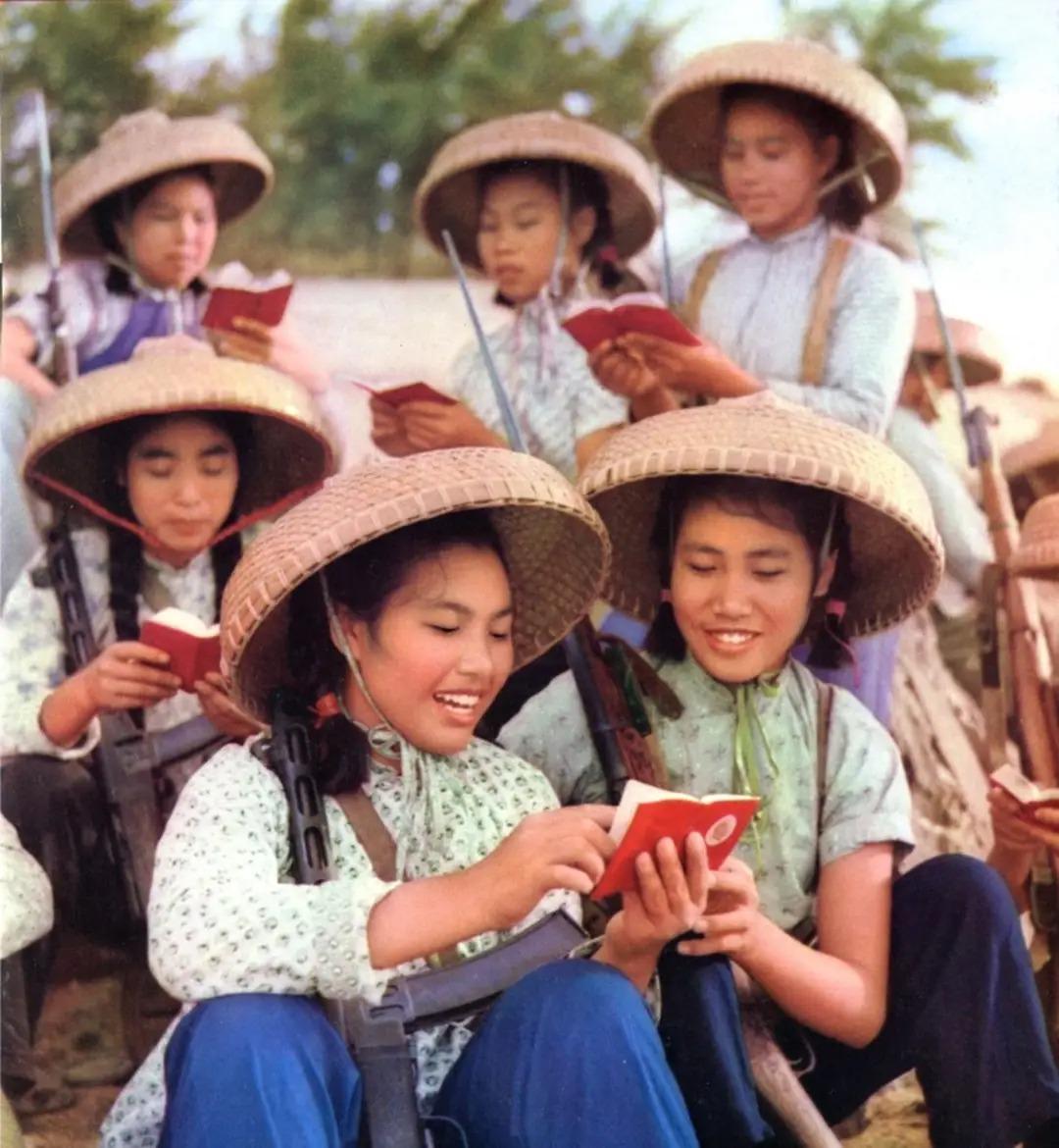公司聚餐，可以带另一半，领导刚宣布完，一姑娘弱弱地问：我能带别人老公吗？