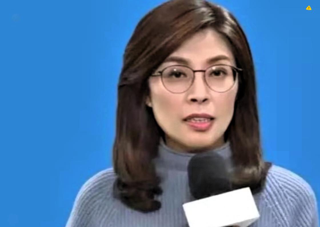 不摸底牌还蒙在鼓里，一摸底牌才恍然大悟：表面看郑丽文已经站在悬崖边，其实她屁股