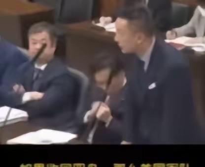 日本议员质问高市早苗：既然说北方四岛是日本的，那么日本为什么不去争夺，而是将时间