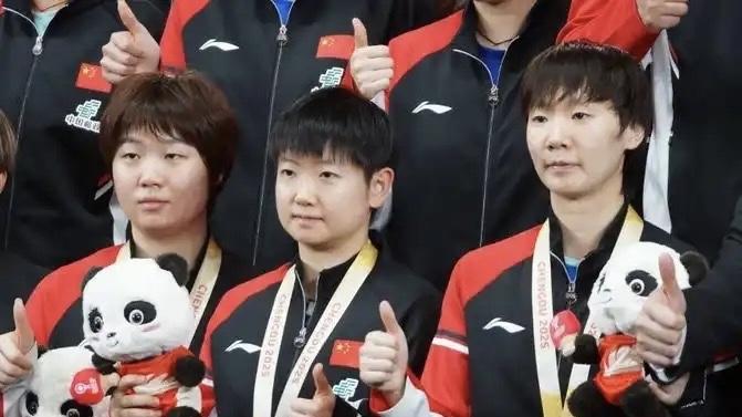 孙颖莎的几个现状：2026形势越来越严峻了！和自己同级别对手，曼昱成长迅速，