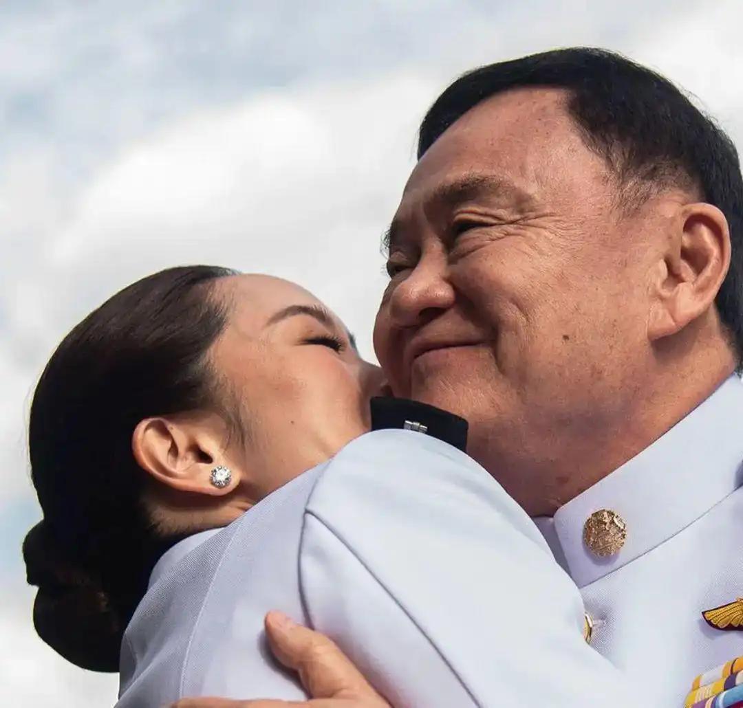 今非昔比，已经不是他信的天下和时代了！泰国前总理他信目前在曼谷中央监狱服刑，