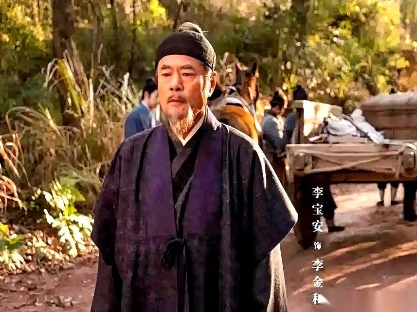 看《家业》，我一直以为李家老六是个凑数的。七弟八面玲珑，在外头呼风唤雨，撑着家