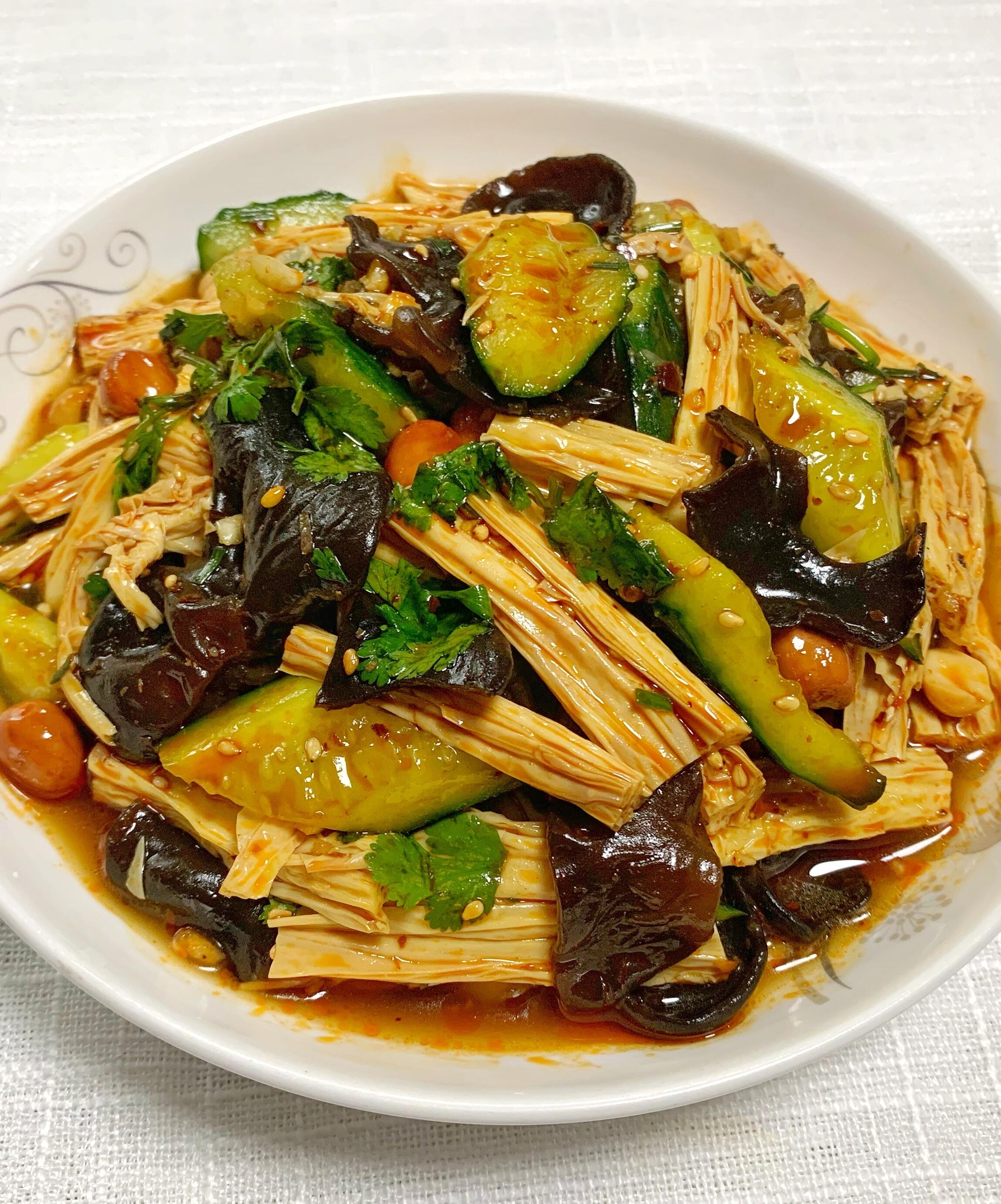 5分钟搞定复刻卤菜店凉拌菜新手零失败又是一道万能凉拌菜！腐竹拌黄瓜，酸辣