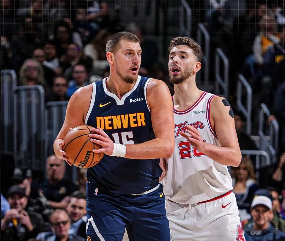 火箭再输掘金原因有四1，落后三分为什么要把球给申京？看不懂！杜兰特推进到前场