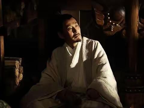 公元前472年，勾践赐死文种，文种临死质问：“我帮你灭了吴国，你这就卸磨杀驴？”