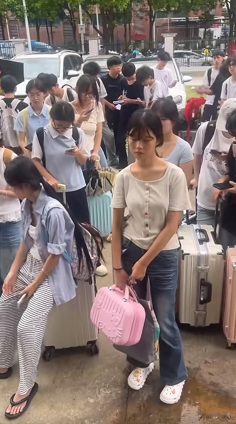 看就情形就是不景气。