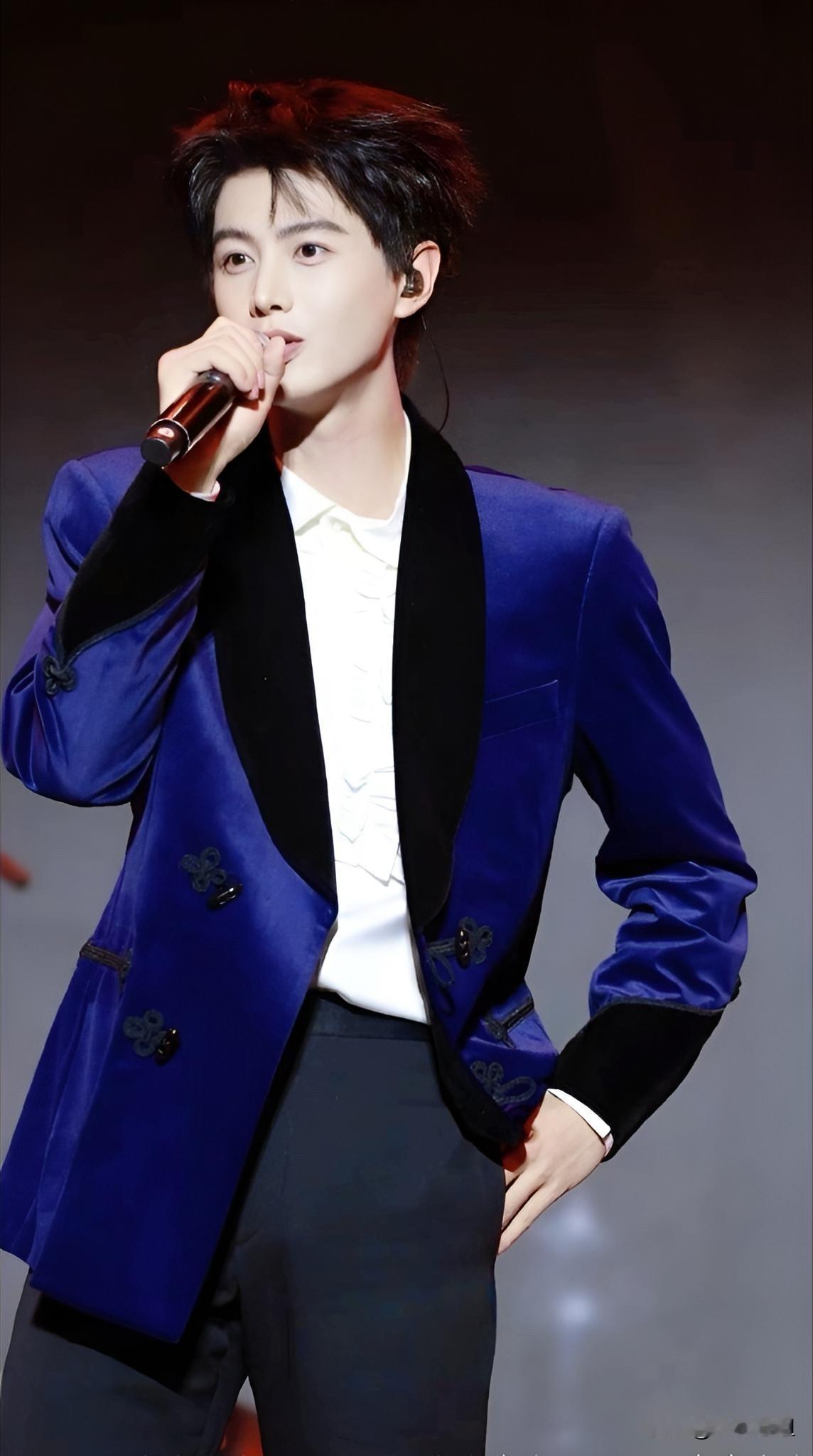 我敢断言，不仅连刷短剧的观众没料到，就是连搞文化的老师傅们也想不到，