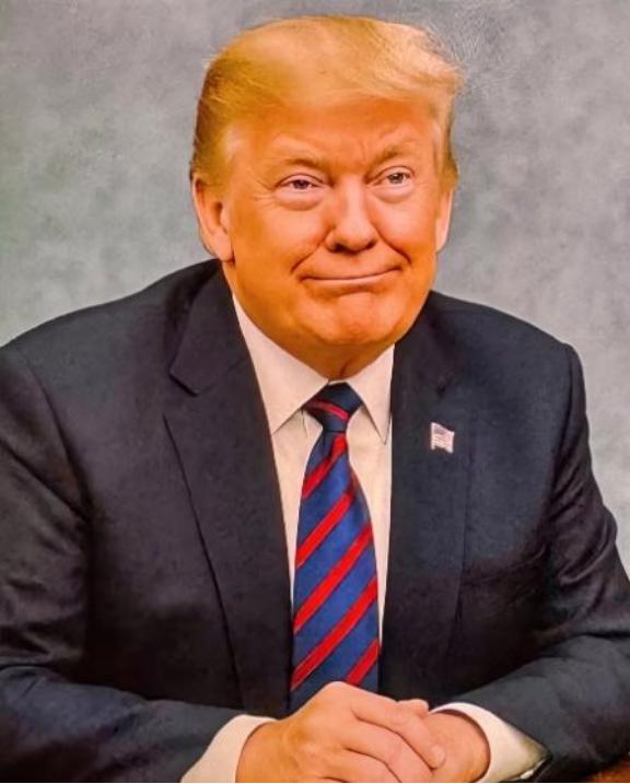 普京意想不到！就连马克龙也意想不到！特朗普居然承认：放弃全球霸权！将调整与中国的