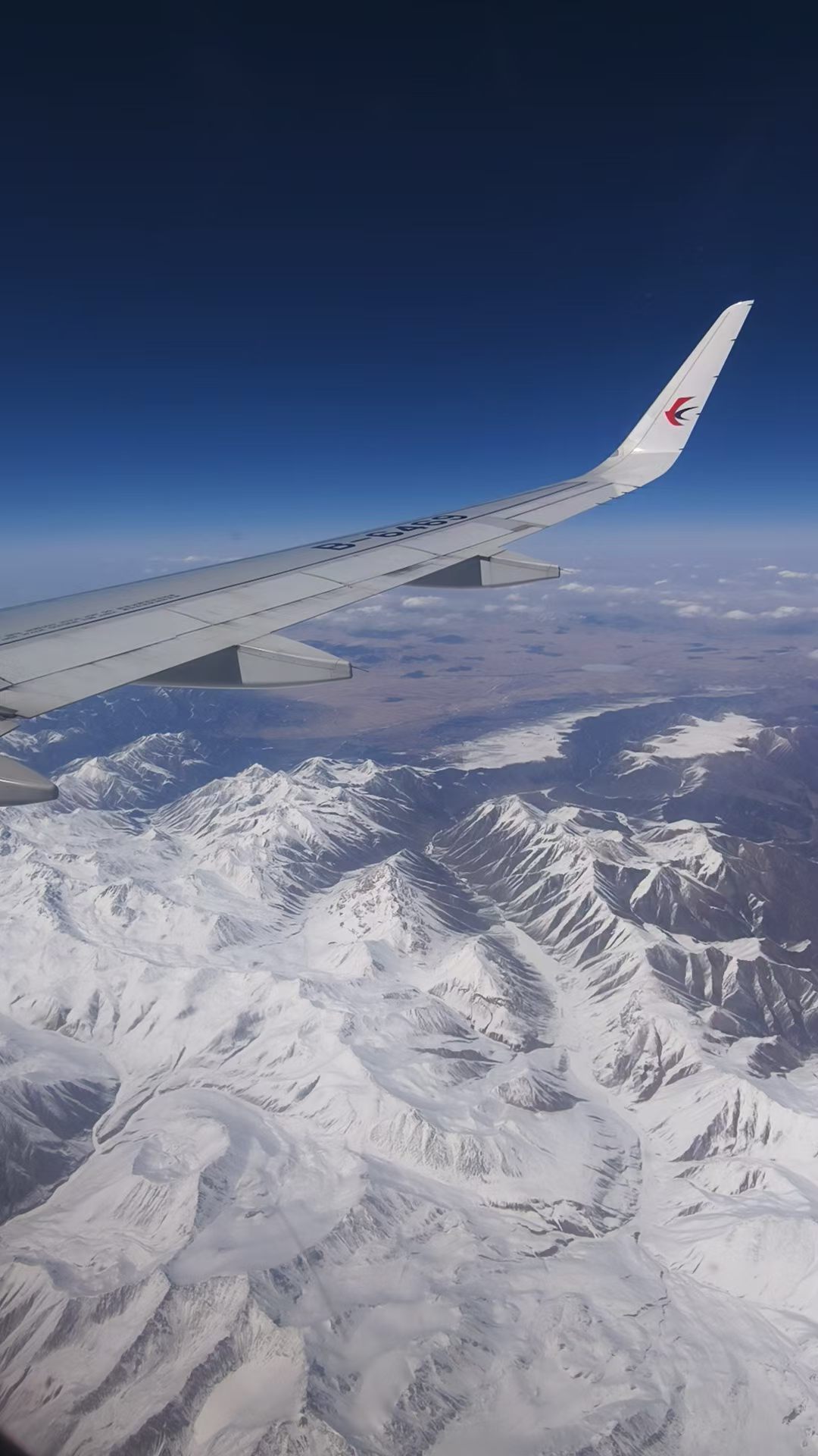 祁连山，阿尔金山，飞过一座座雪山……纵享天涯