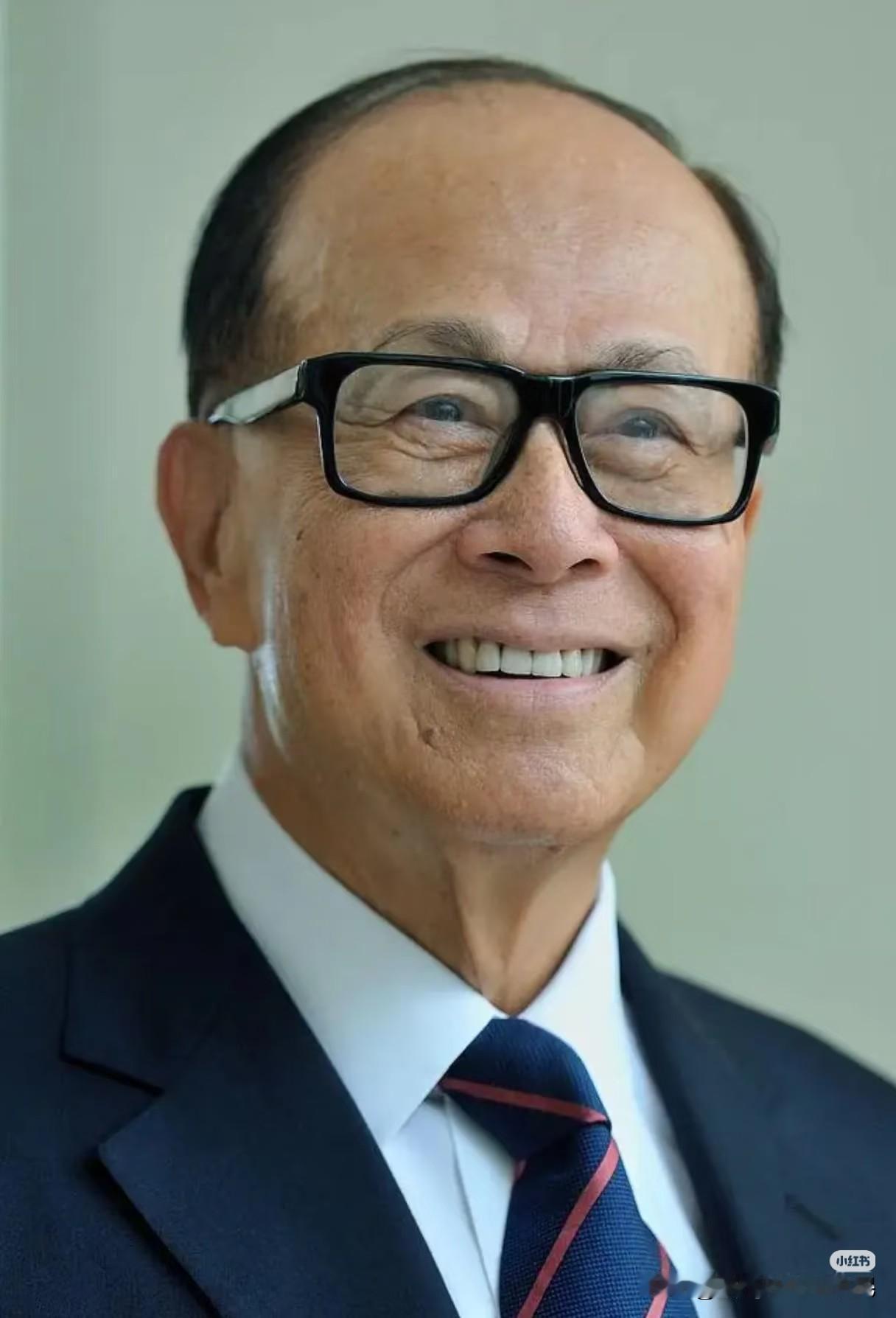 记住了人心不足蛇吞象全网都在谈李嘉诚和霍家这次大埔火灾捐款，有网友说霍家捐了3