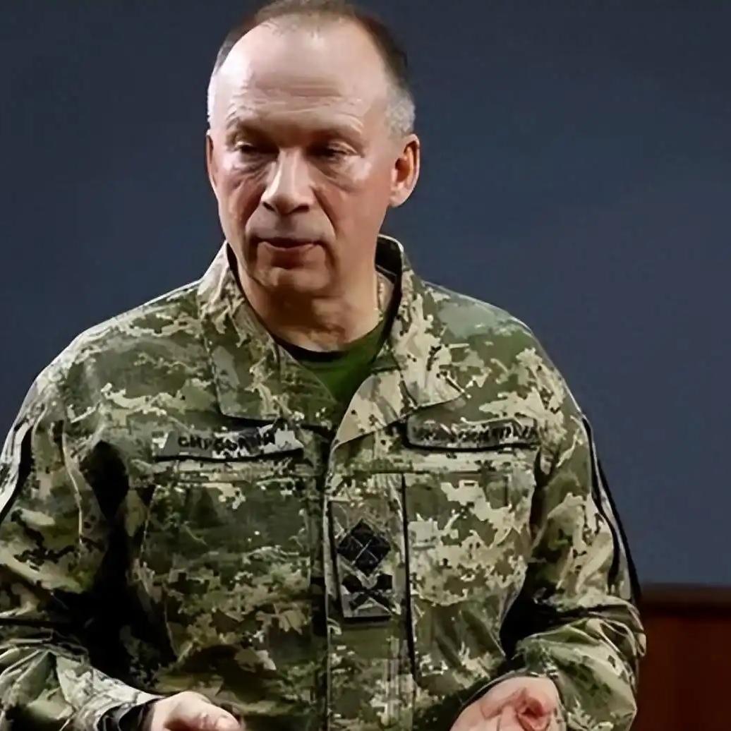 活久见！乌克兰武装部队总司令亚历山大的父亲竟然在莫斯科治病。根据俄罗斯独立媒