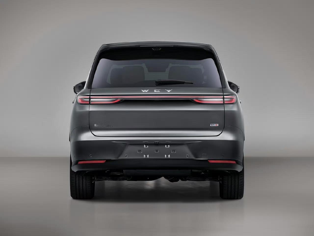 魏牌旗舰V9X终于亮相了，褒贬不一，有人说大灯犀利，立标真霸气;也有人说外观还