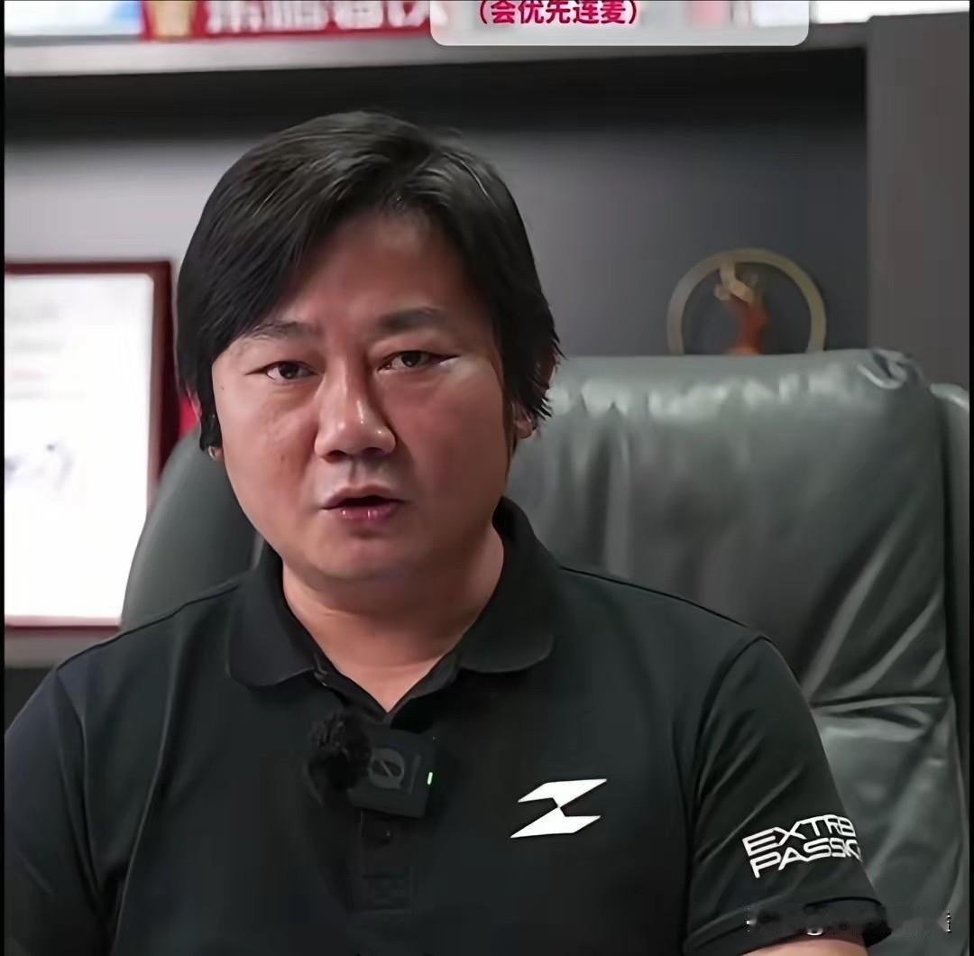 820RR暂时停产​​张雪：我们820的生产已经停止了，交付也暂停了。我们的