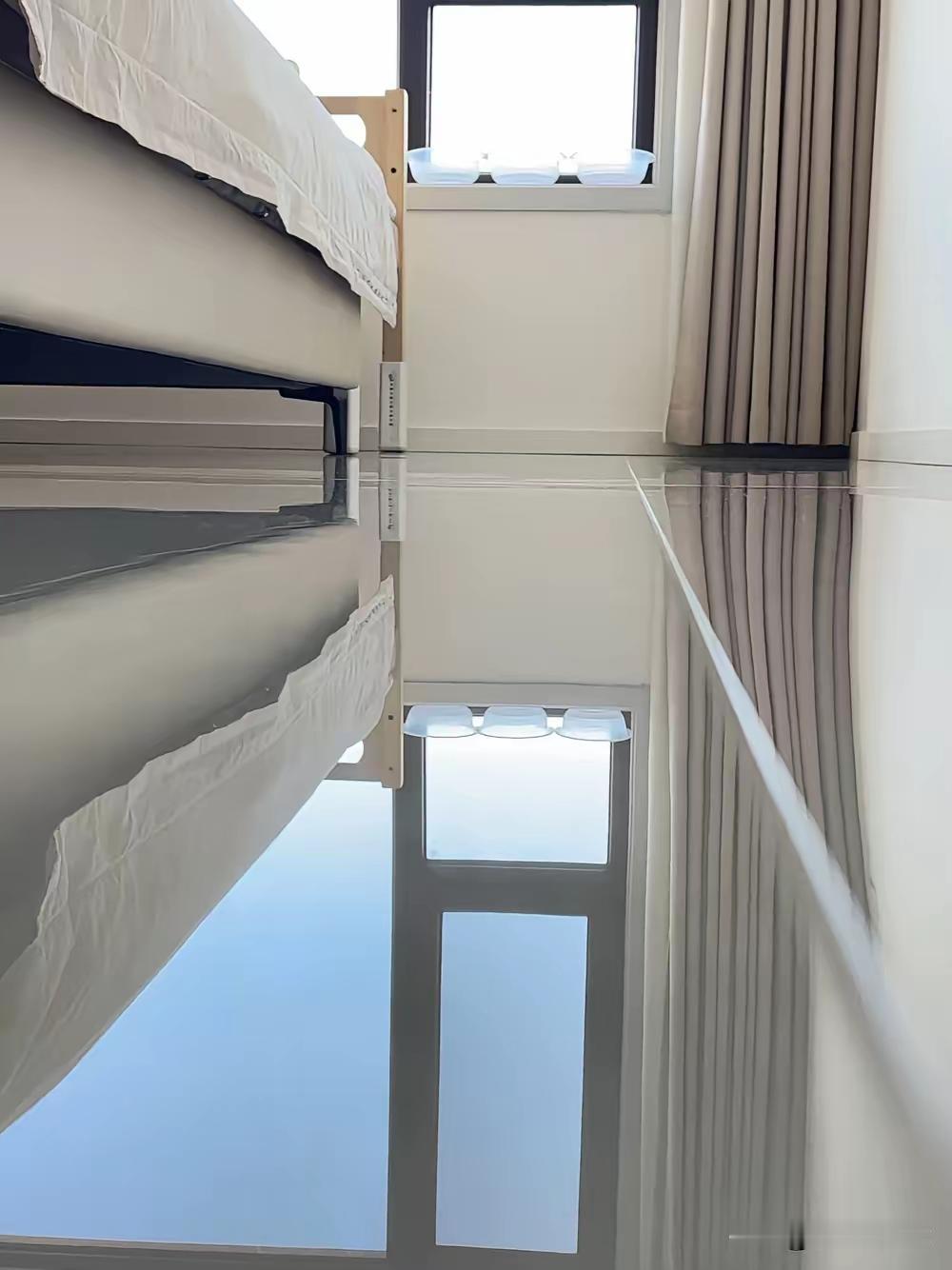 我一个同事，55岁了，昨天被救护车拉到了医院，问了才知道，这事儿全怪她太爱干净！